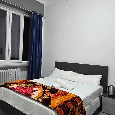 Casa Manzoni Апартаменты Новара