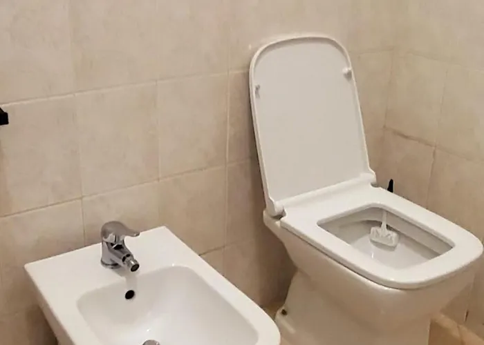Casa Manzoni アパート ノヴァーラ