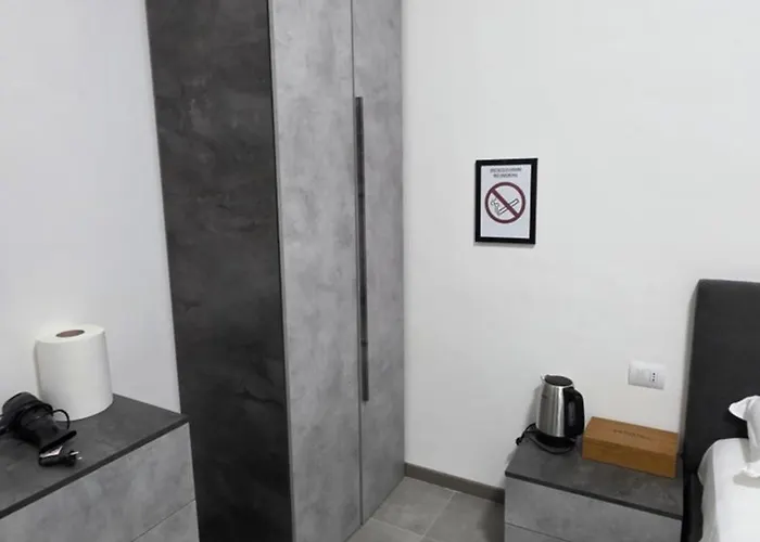 Casa Manzoni * نوفارا