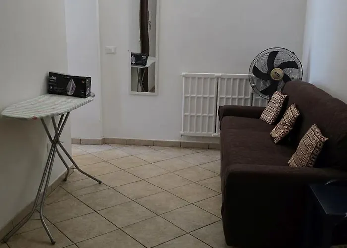 Casa Manzoni * نوفارا